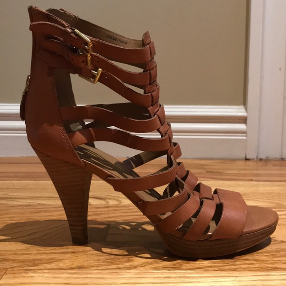 via spiga strappy heels